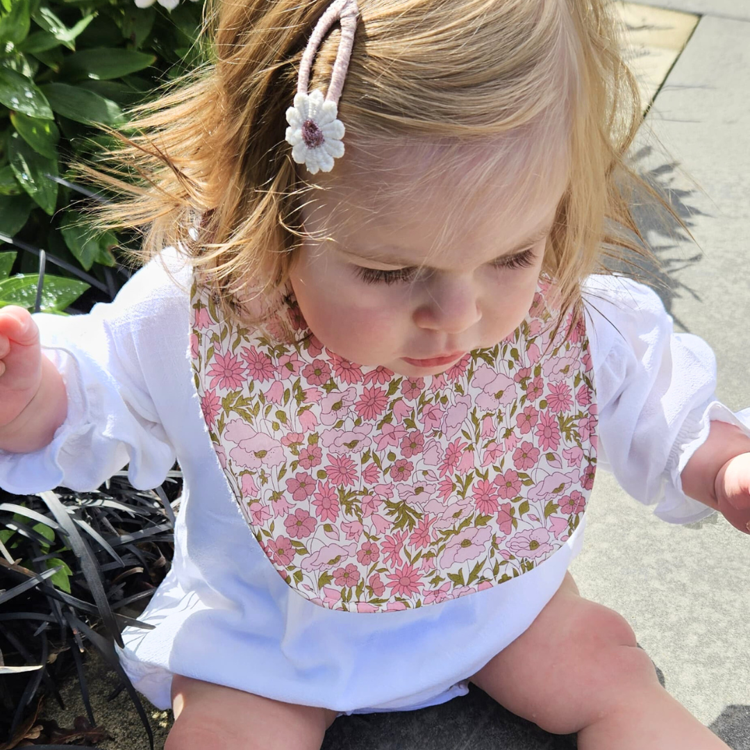 Little Acorn Liberty Bib 'Poppy & Daisy' - Dusky Pink