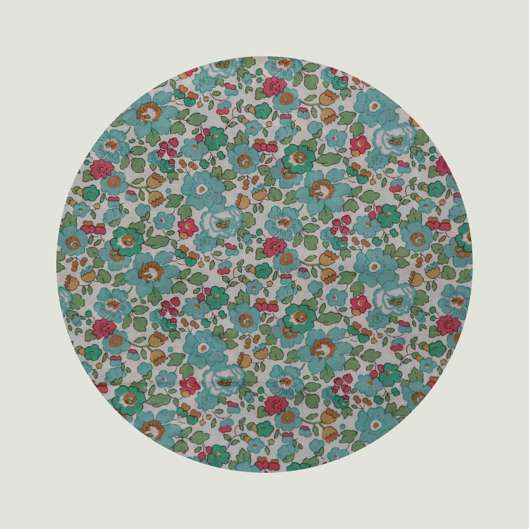 Little Acorn Liberty Bib 'Betsy' - Green