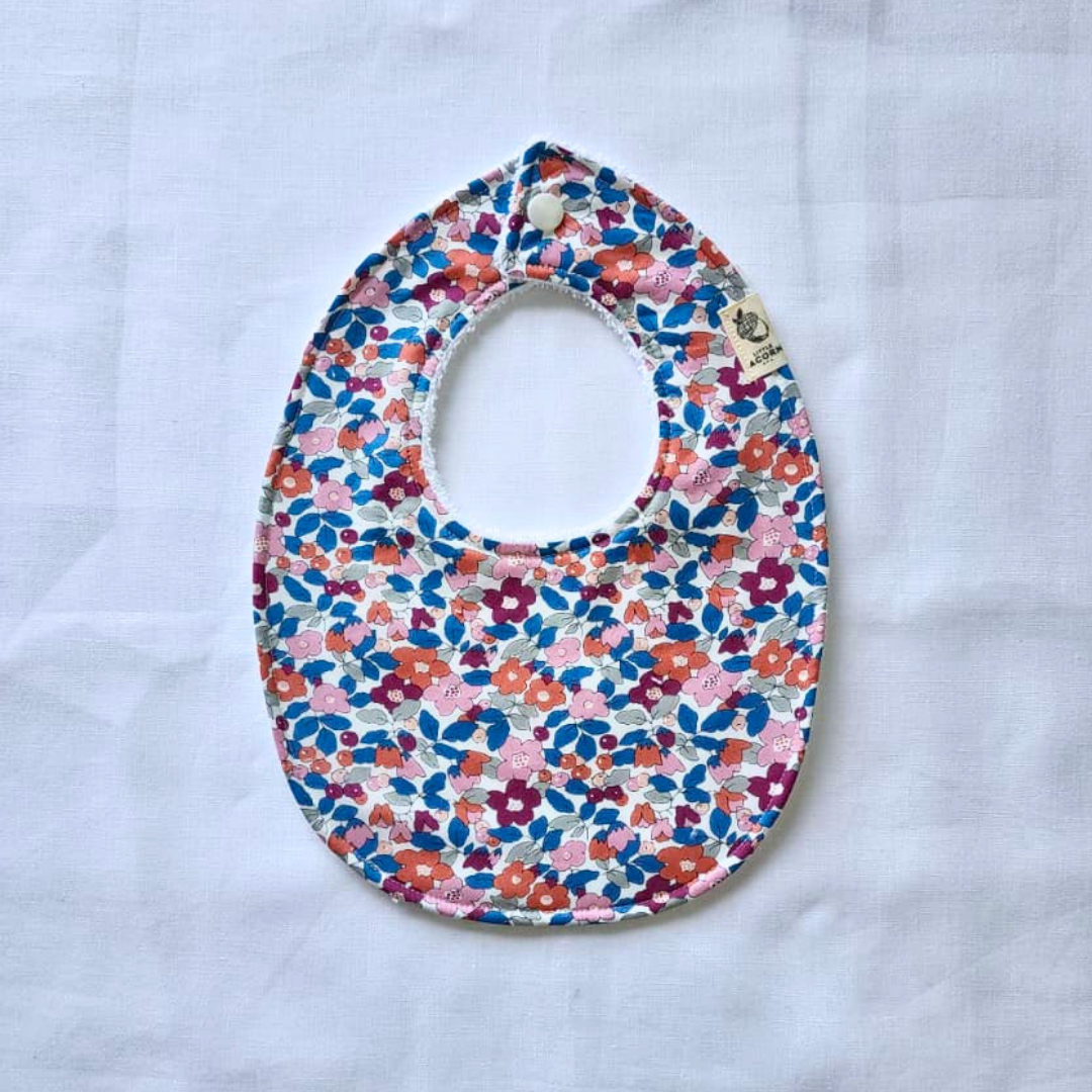 Little Acorn Liberty Bib 'Betsy Berry' - Pink/Plum