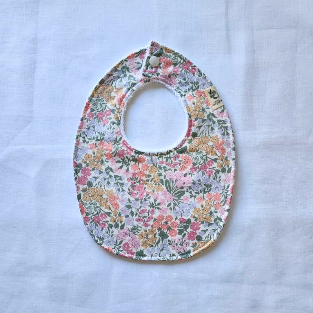 Little Acorn Liberty Bib 'Sweet May' - Soft Pink