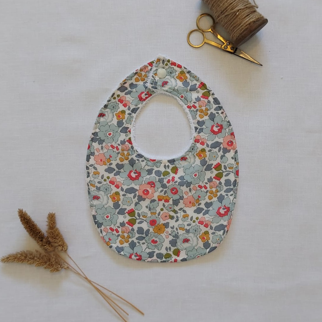 Little Acorn Liberty Bib 'Betsy' - Light Blue